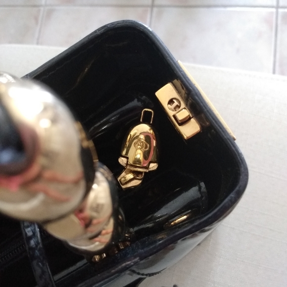 *Sold* Authentic Christian Dior Maris Pearl Black Patent Leather handbag - Picture 5 of 14